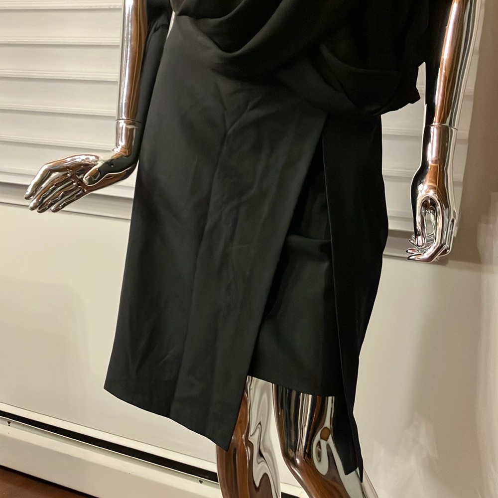 Black skirt